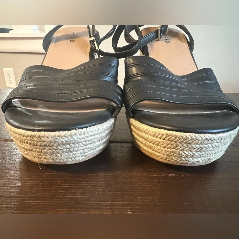 Torrid Strappy Platform Wedge Sandals Size 8W